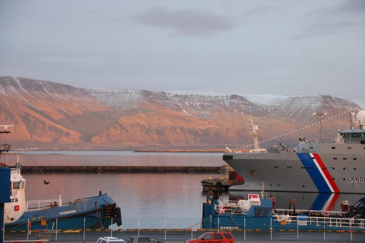 Luxury Condo, Ocean & Mountain Views, Center * Reykjavik