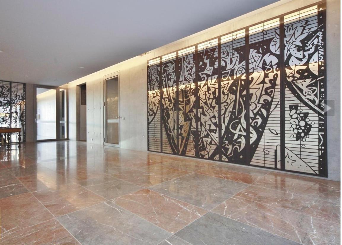 Luxury Condo, Ocean & Mountain Views, Center Apartment *